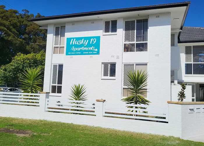Husky 19 Beautifully Appointed Apartments - Great Location - In The Heart Of Husky